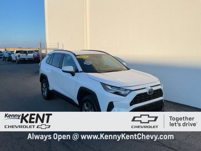 2025 Toyota RAV4 XLE AWD