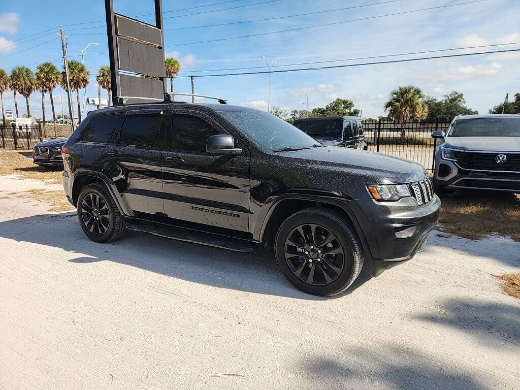 2017 Jeep Grand Cherokee Altitude