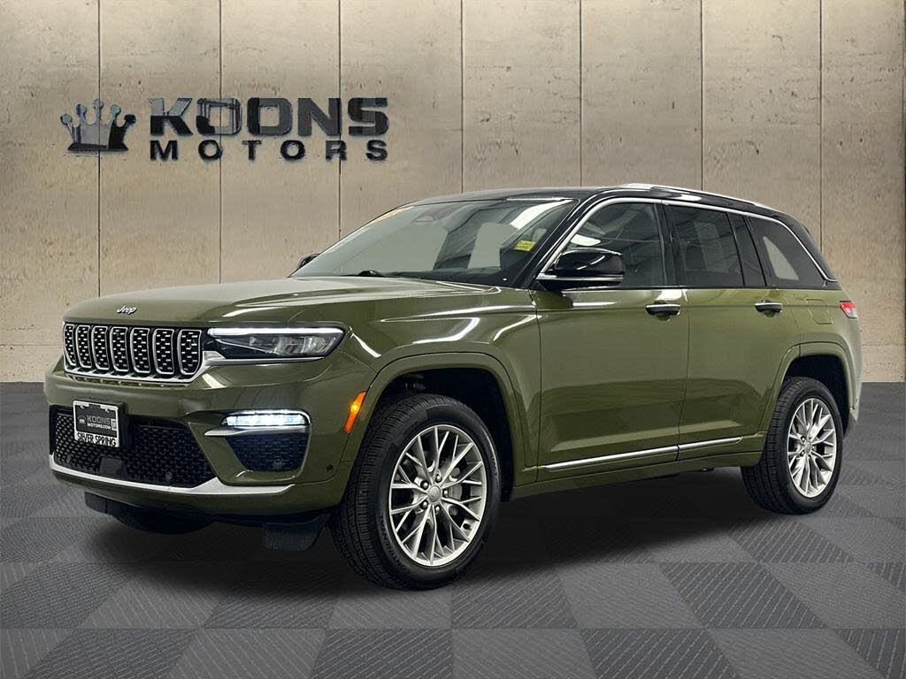 2023 Jeep Grand Cherokee Summit 4WD