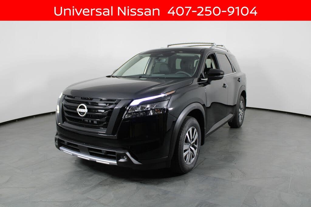2025 Nissan Pathfinder SL FWD