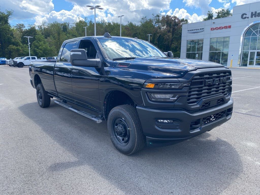 2026 RAM 2500 Tradesman Crew Cab LB 4WD