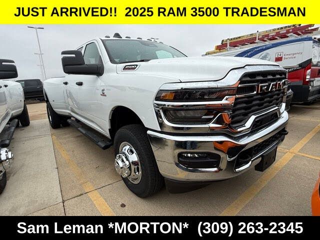 2026 RAM 3500 Tradesman Crew Cab LB DRW 4WD