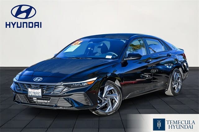2025 Hyundai Elantra SEL Sport FWD