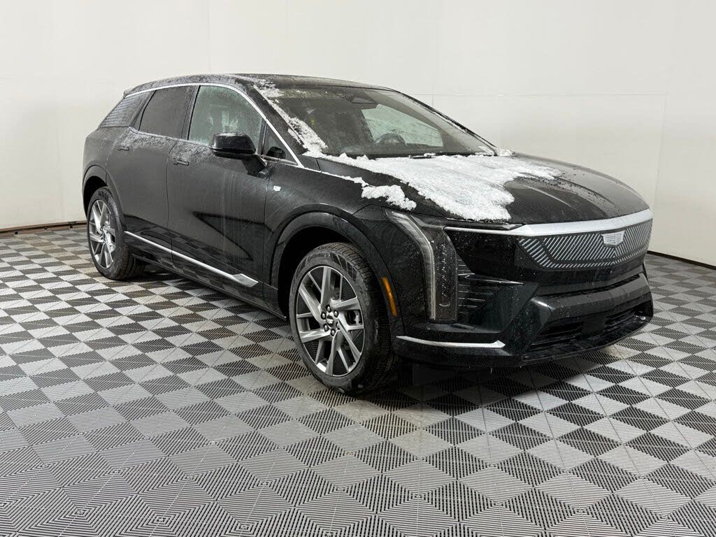 2026 Cadillac OPTIQ Luxury AWD
