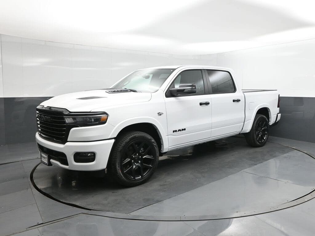 2026 RAM 1500 Laramie Crew Cab 4WD