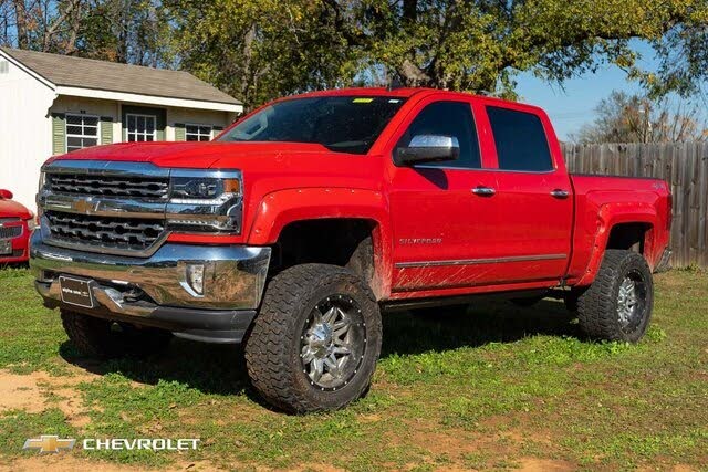 2017 Chevrolet Silverado 1500 LTZ Crew Cab 4WD