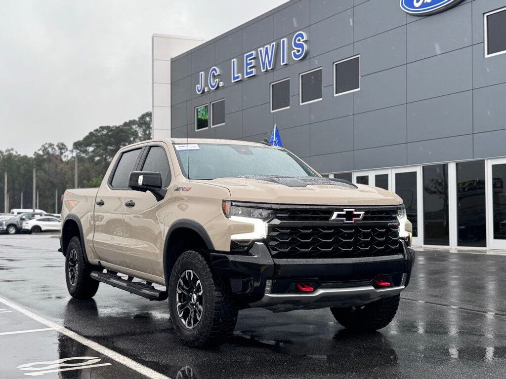 2022 Chevrolet Silverado 1500 ZR2 Crew Cab 4WD