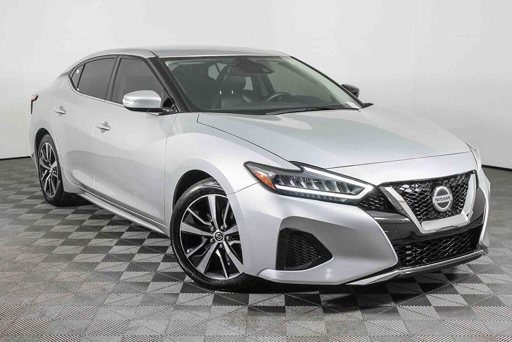2022 Nissan Maxima SV FWD