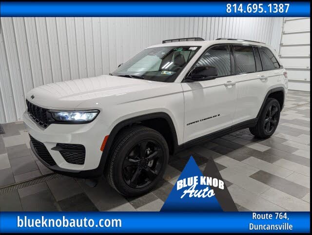 2023 Jeep Grand Cherokee Altitude 4WD
