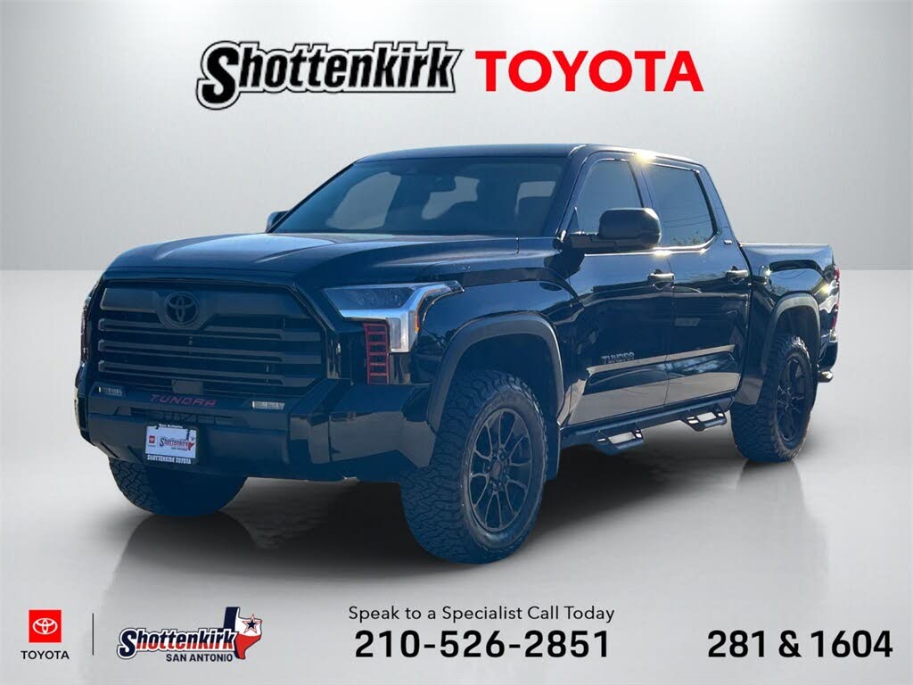 2024 Toyota Tundra SR5 CrewMax Cab 4WD