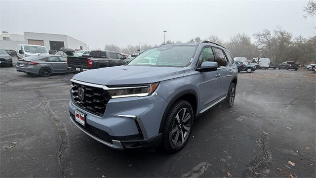 2025 Honda Pilot Touring AWD