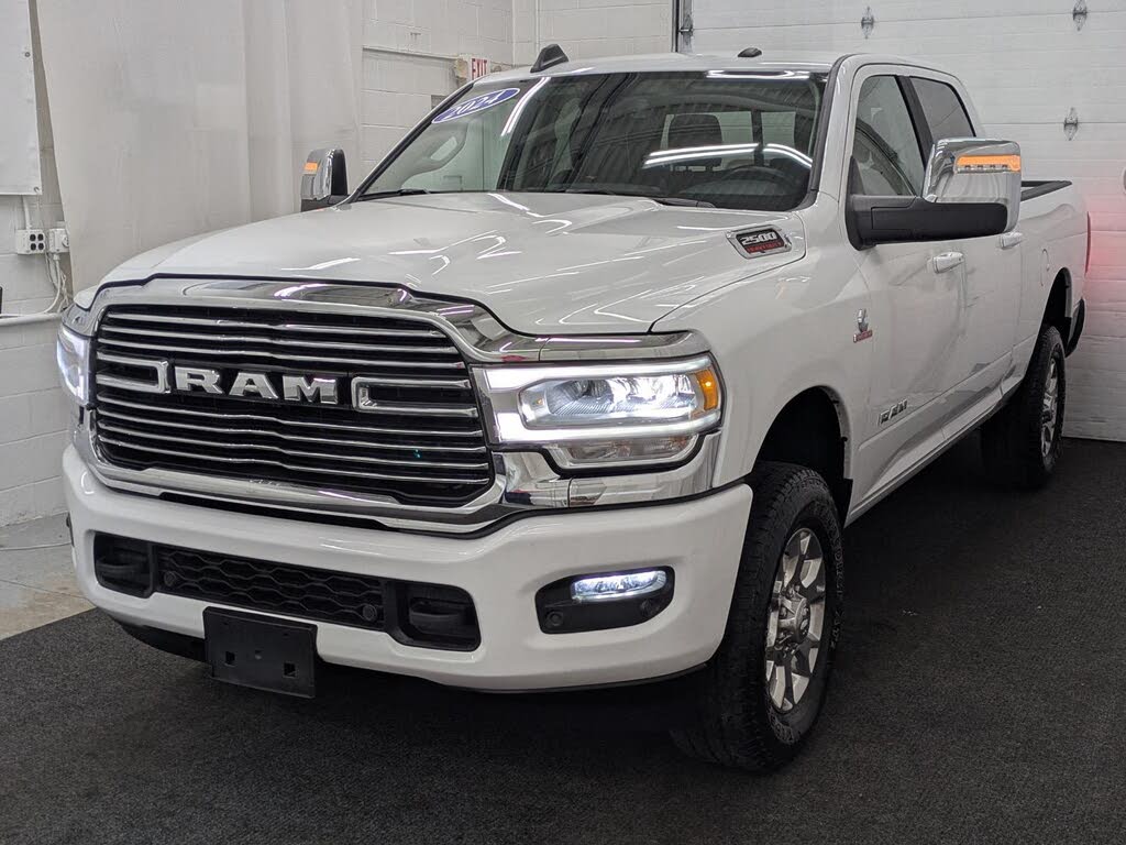 2024 RAM 2500 Laramie Crew Cab 4WD