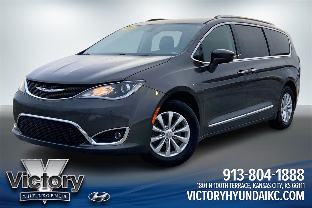 2019 Chrysler Pacifica Touring L FWD