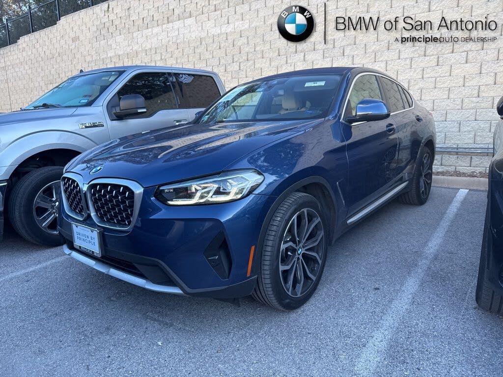 2023 BMW X4 xDrive30i AWD