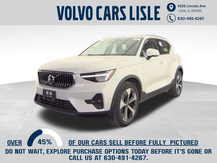 2025 Volvo XC40 B5 Plus Bright Theme AWD