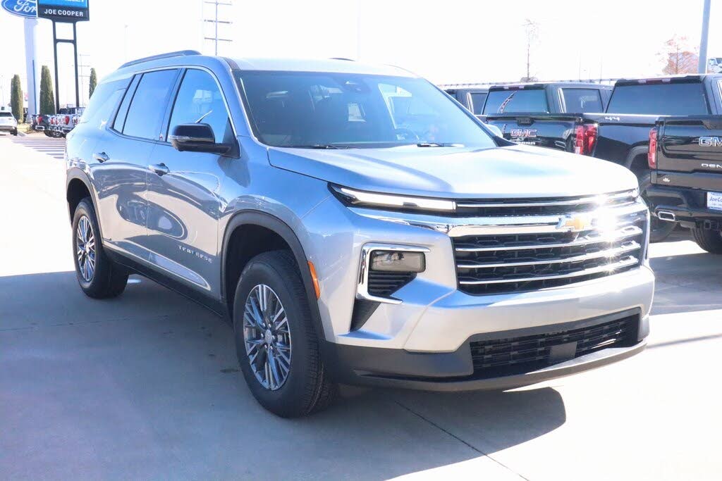 2026 Chevrolet Traverse LT FWD