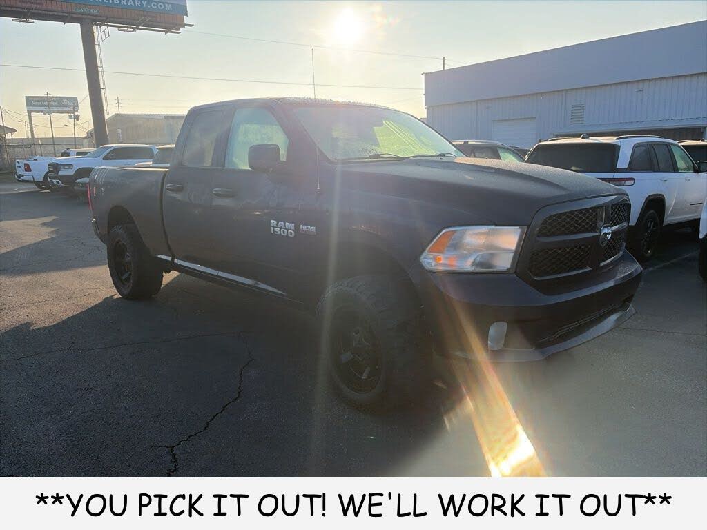 2017 RAM 1500 Express Quad Cab 4WD
