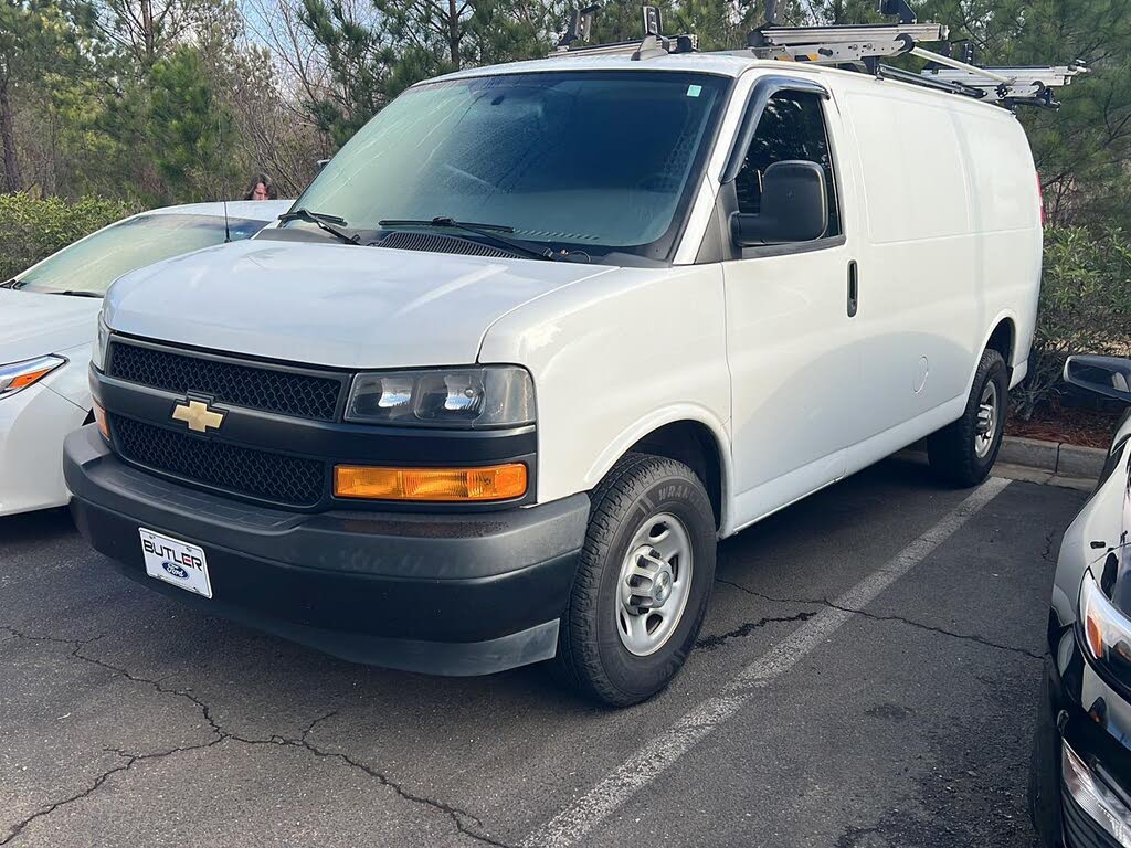2022 Chevrolet Express Cargo 2500 RWD