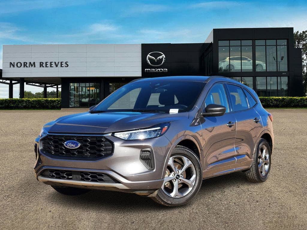 2023 Ford Escape ST-Line FWD