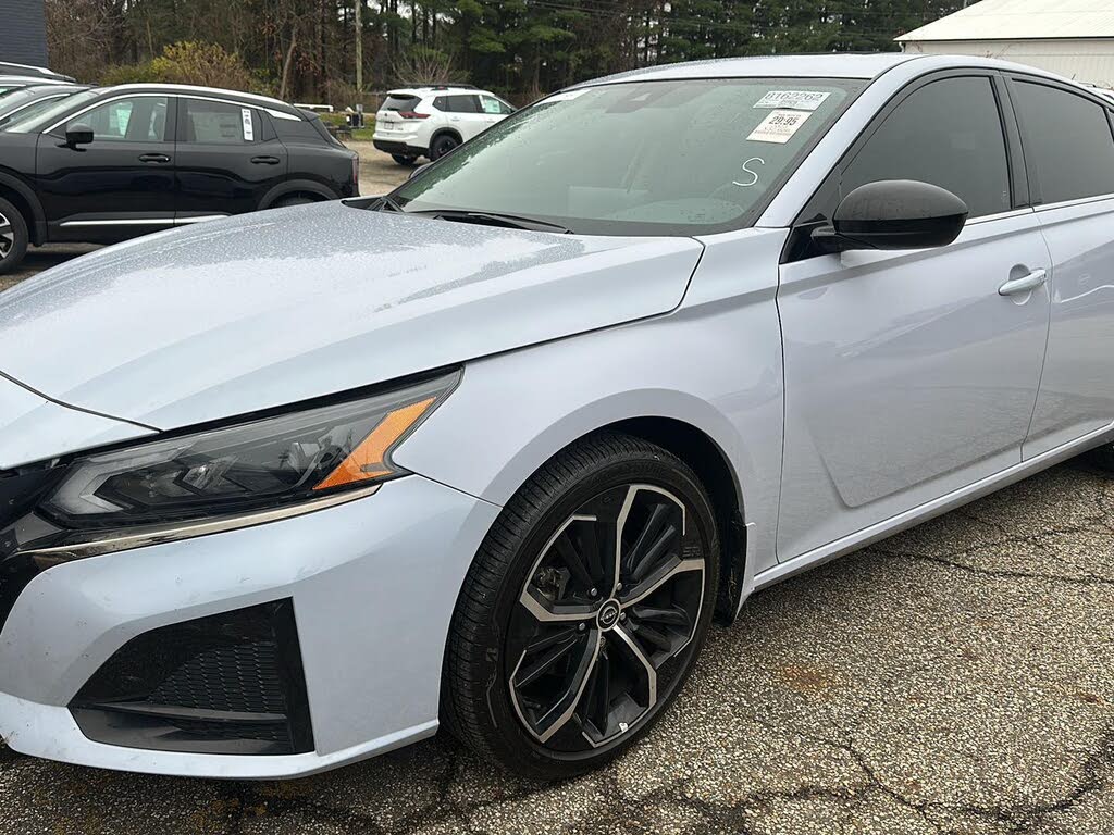 2023 Nissan Altima 2.5 SR FWD