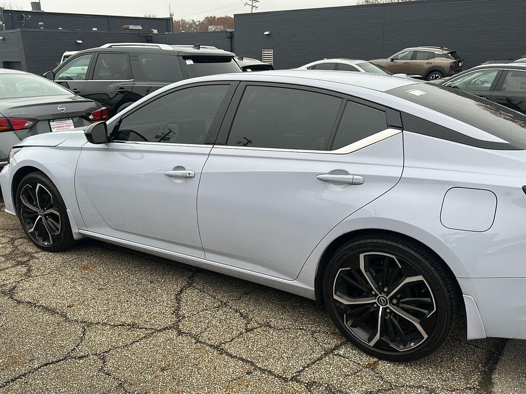 2023 Nissan Altima 2.5 SR FWD
