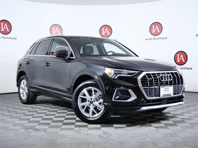 2024 Audi Q3 quattro Premium 40 TFSI