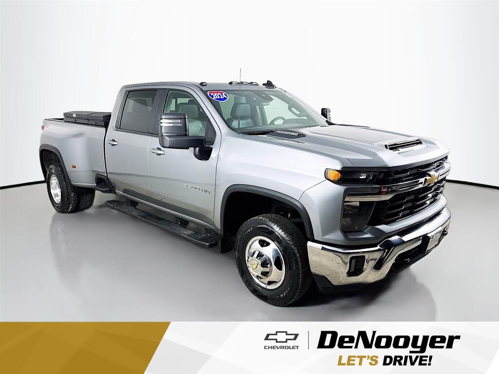 2024 Chevrolet Silverado 3500HD LT Crew Cab 4WD