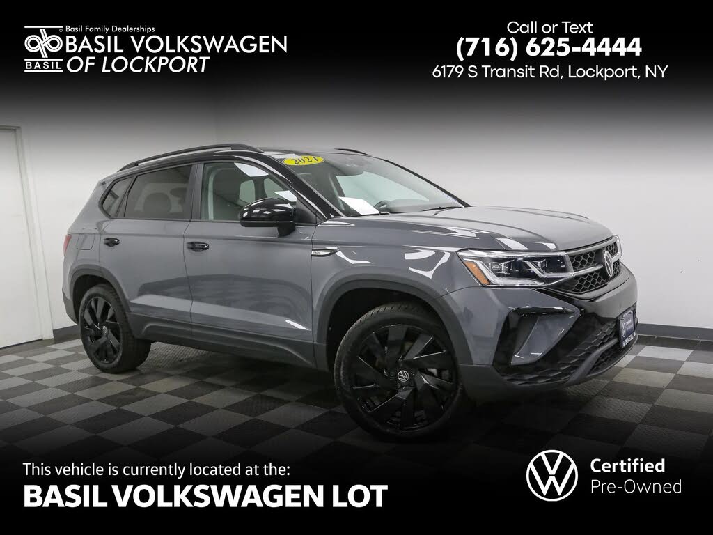 2024 Volkswagen Taos SE Black 4Motion