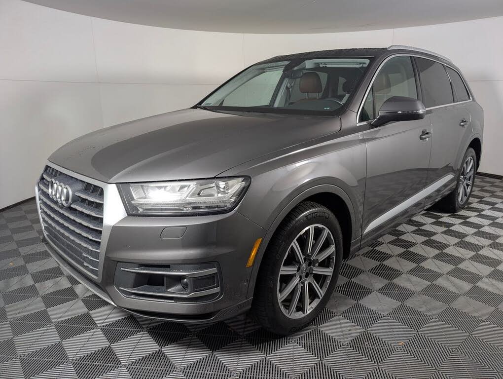 2019 Audi Q7 55 TFSI quattro Premium Plus