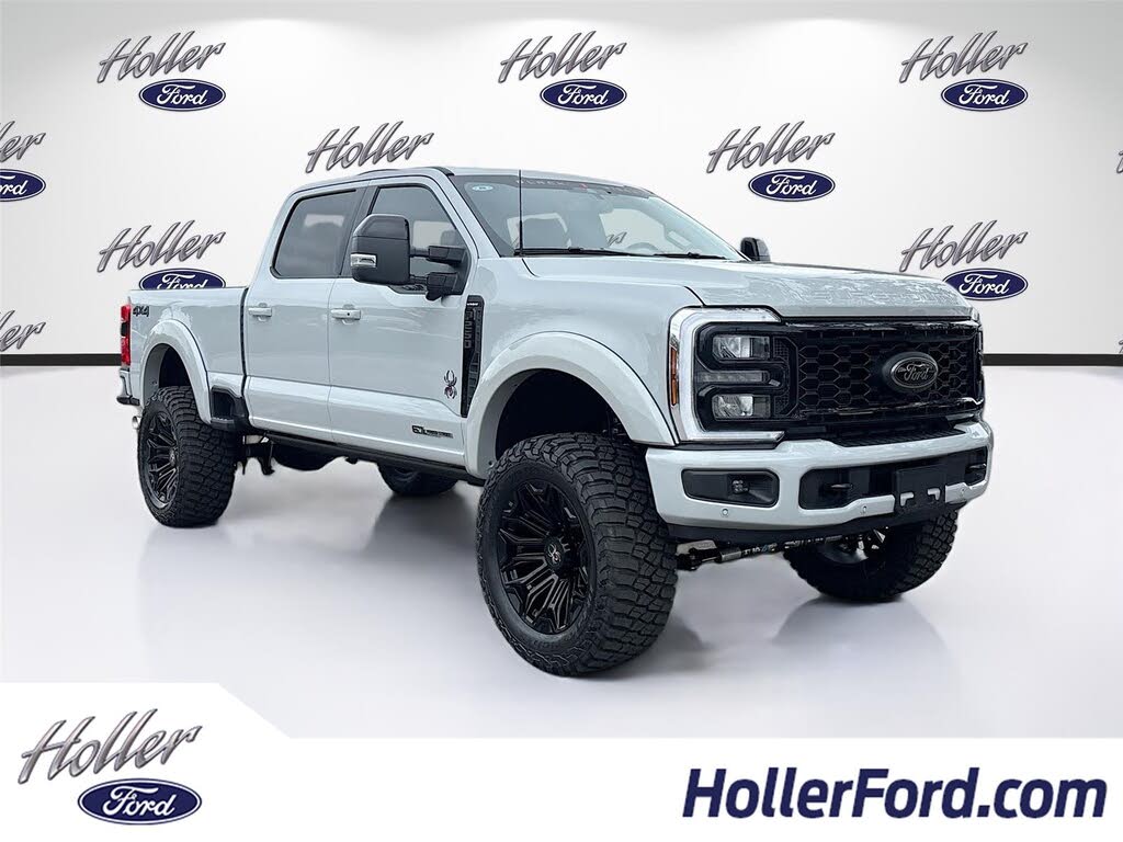 2025 Ford F-250 Super Duty Lariat Crew Cab 4WD