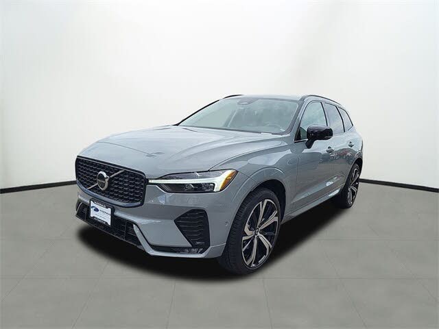 2025 Volvo XC60 B5 Ultra Dark Theme AWD