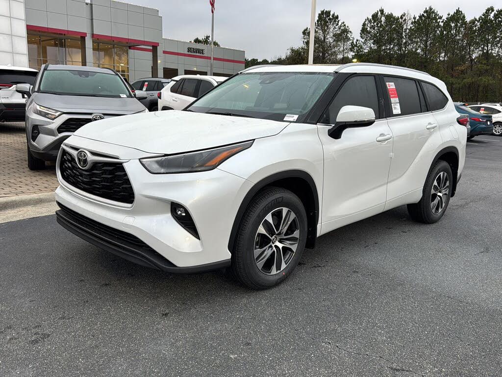 2026 Toyota Highlander XLE AWD
