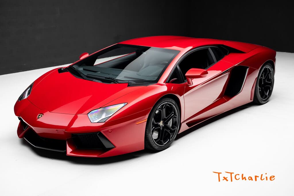 2014 Lamborghini Aventador LP 700-4