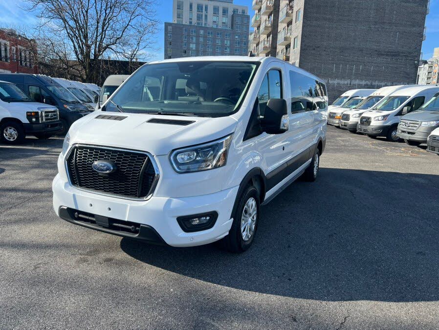 2023 Ford Transit Passenger 350 XLT Low Roof LB RWD