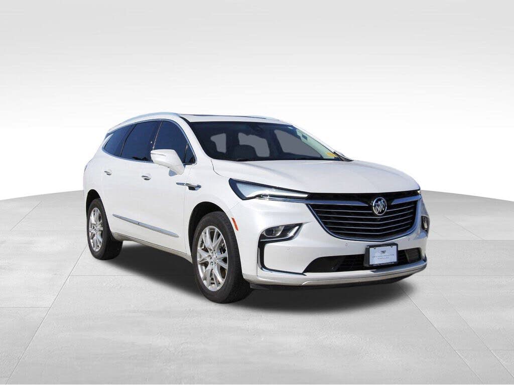 2024 Buick Enclave Essence FWD