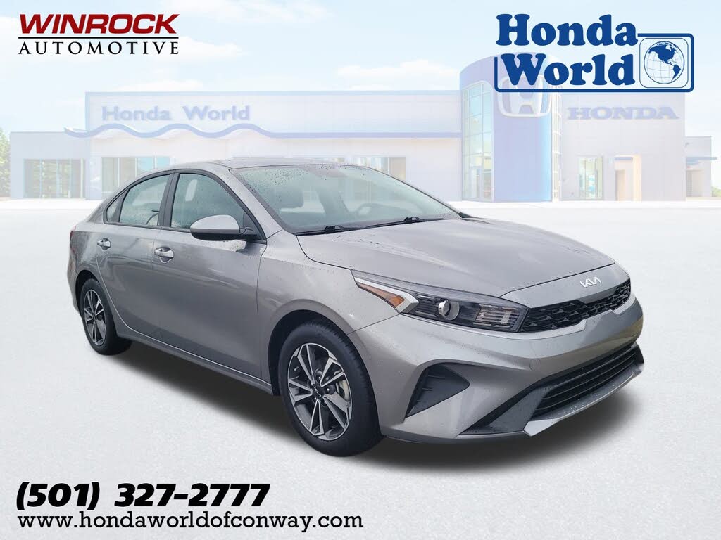 2024 Kia Forte LXS FWD