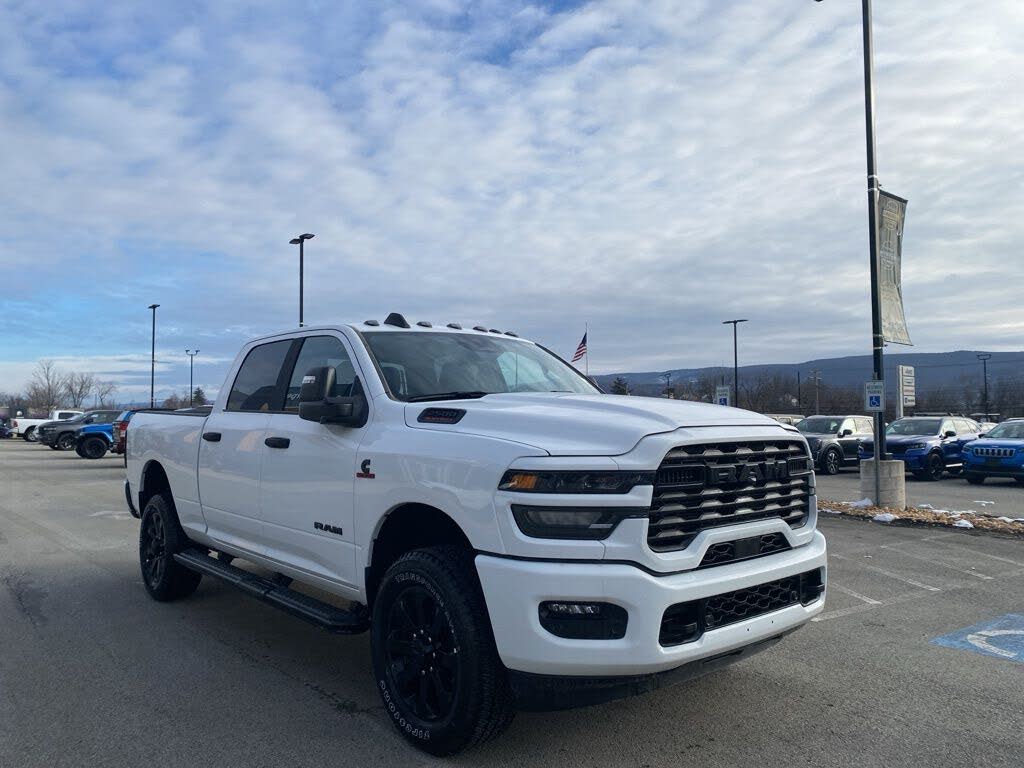 2026 RAM 2500 Big Horn Crew Cab 4WD