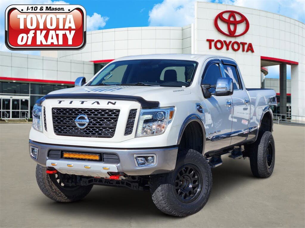 2018 Nissan Titan XD PRO-4X Crew Cab 4WD