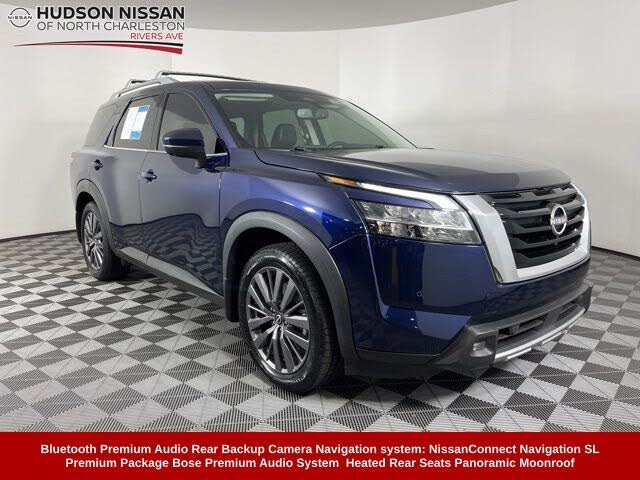 2022 Nissan Pathfinder SL 4WD