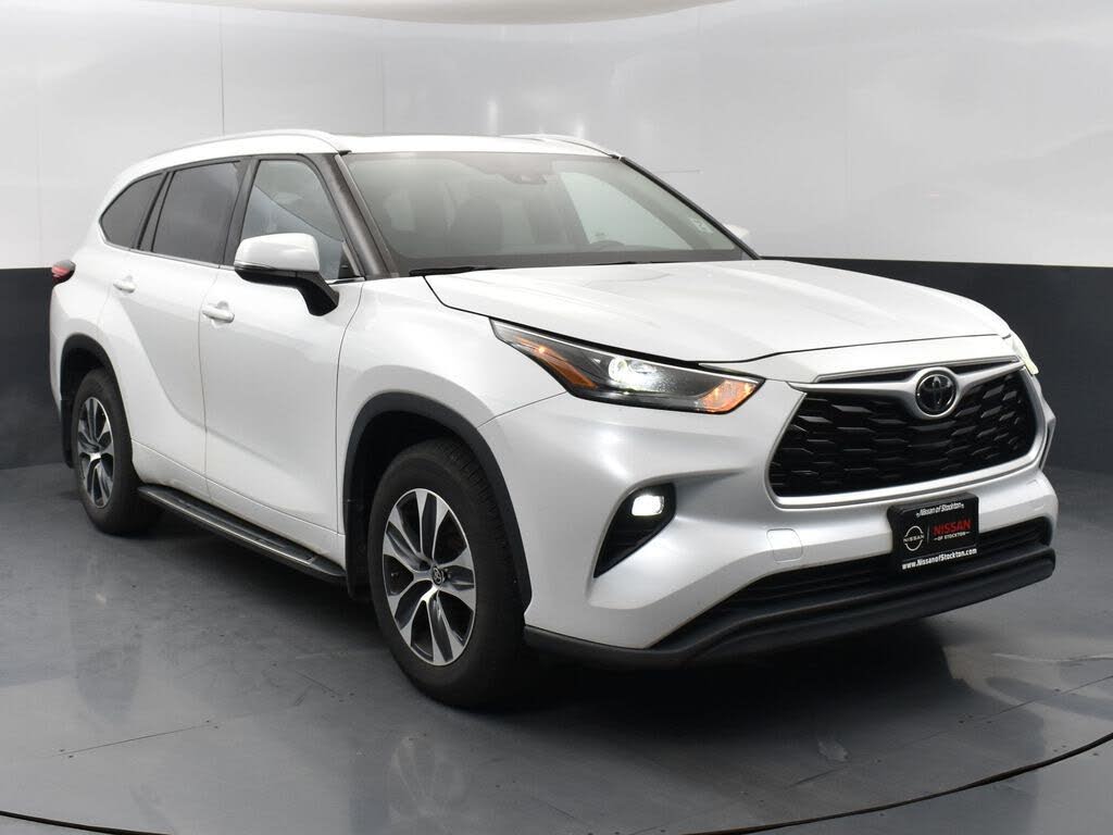 2022 Toyota Highlander XLE AWD