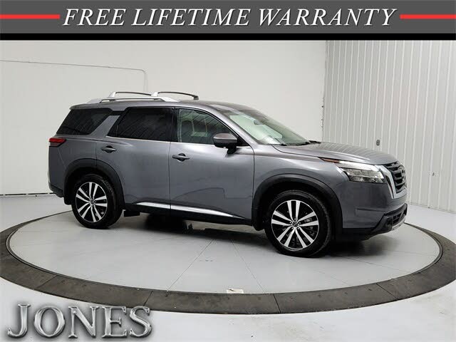 2024 Nissan Pathfinder Platinum FWD