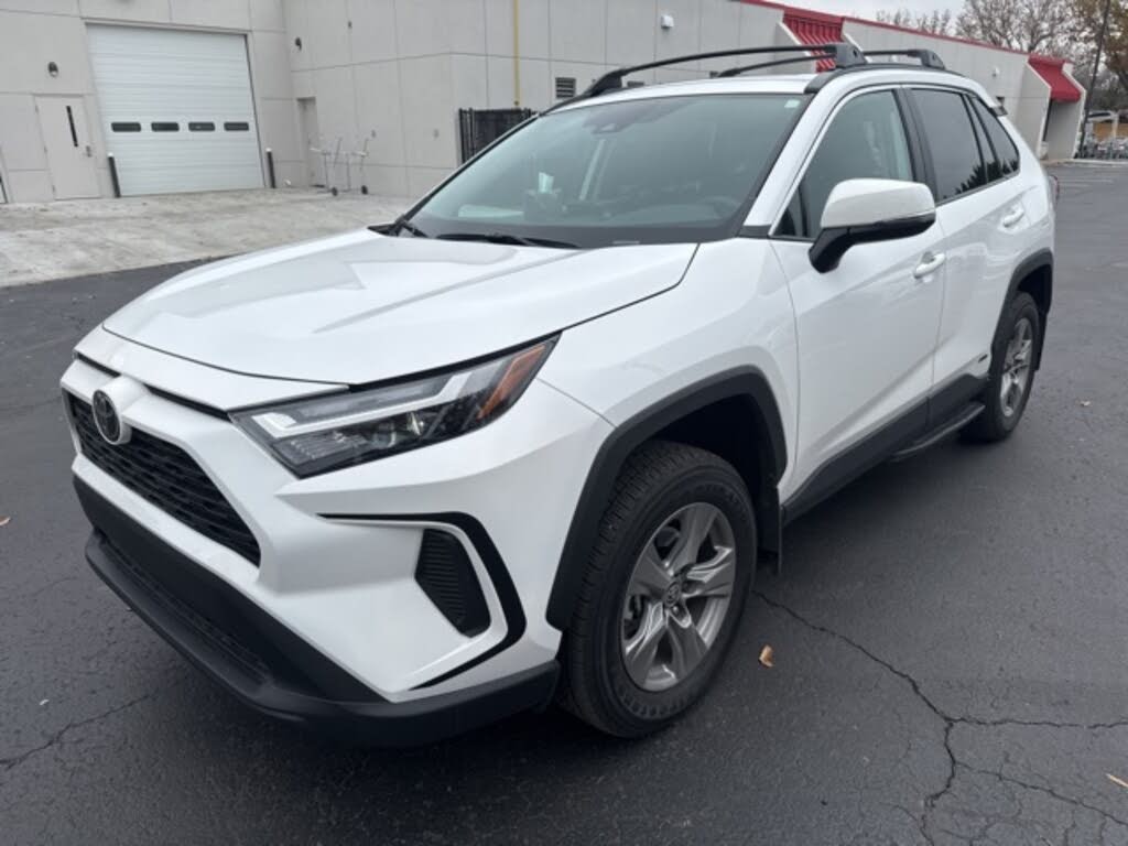2025 Toyota RAV4 Hybrid XLE AWD