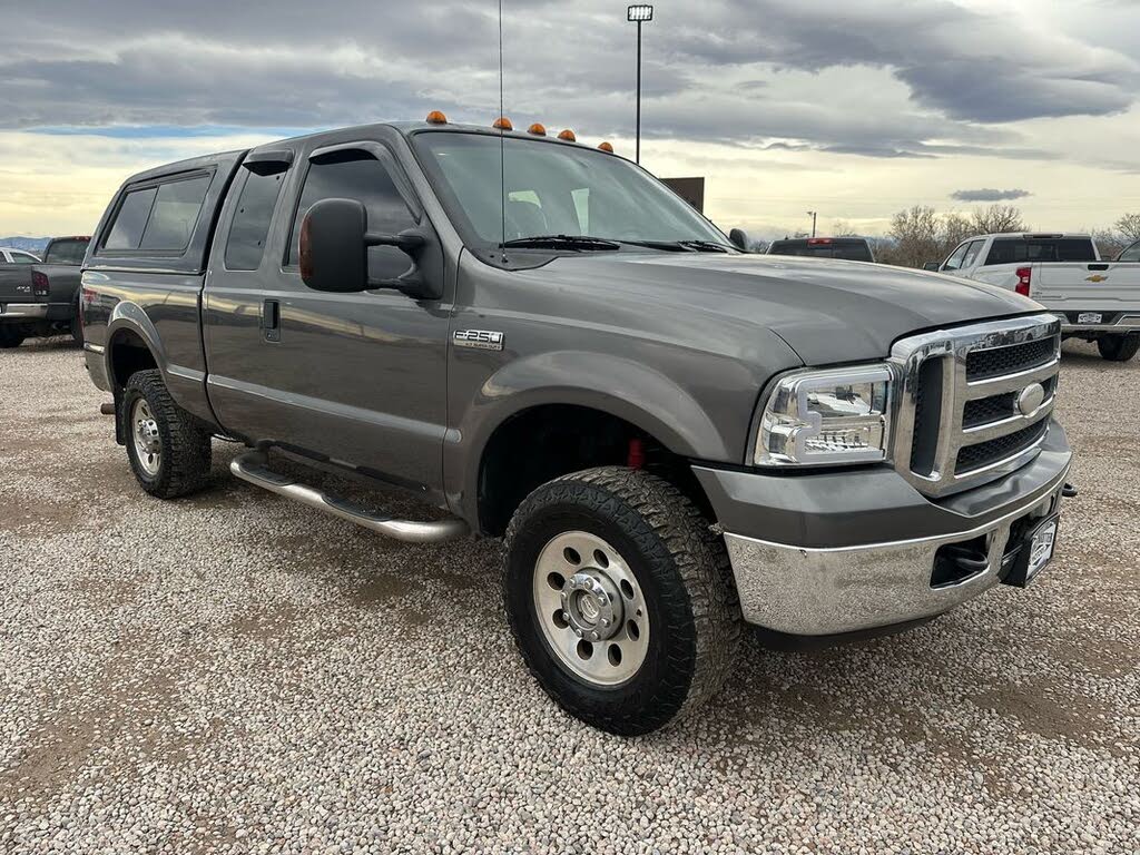 2005 Ford F-250 Super Duty XLT Extended Cab 4WD