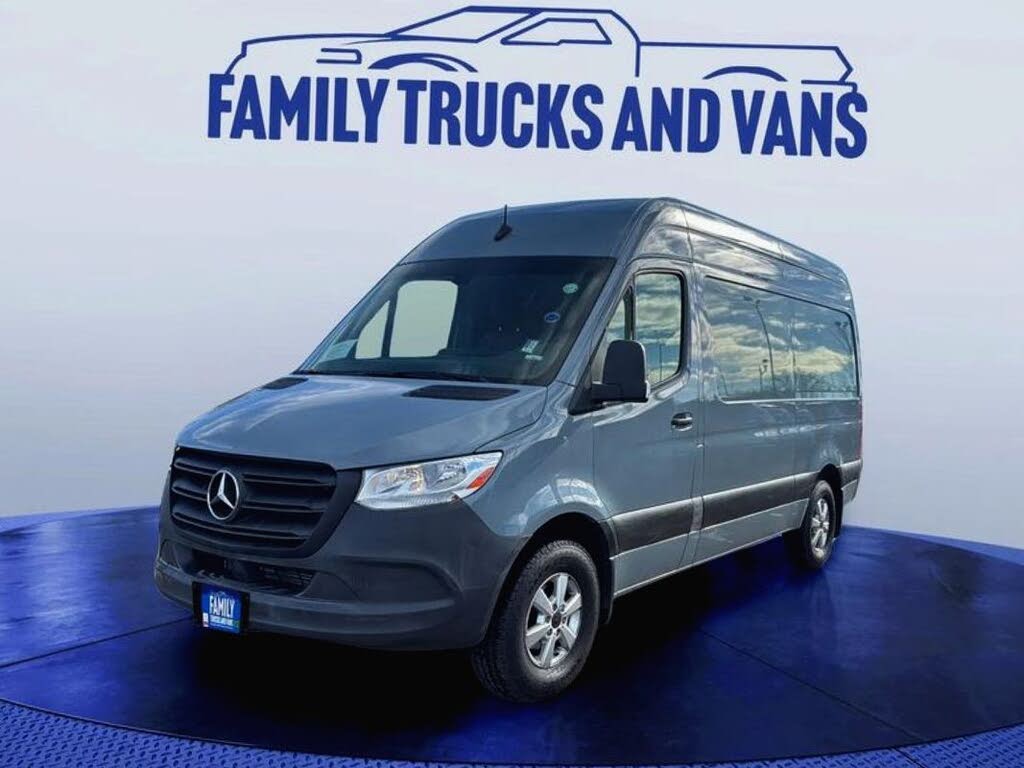 2019 Mercedes-Benz Sprinter 2500 144 Standard Roof Cargo Van RWD