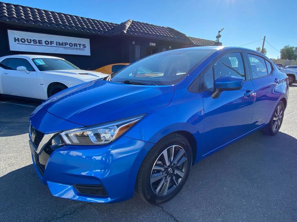 2022 Nissan Versa SV FWD