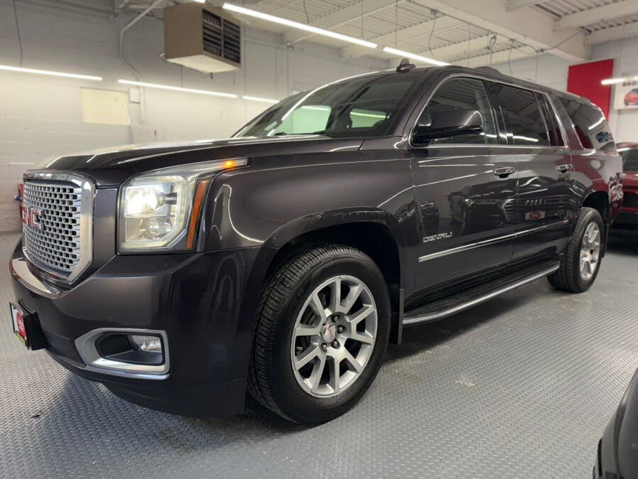 2017 GMC Yukon XL Denali 4WD
