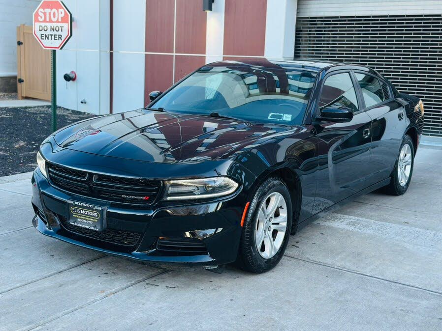 2021 Dodge Charger SXT RWD