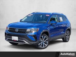 Volkswagen Taos SE FWD