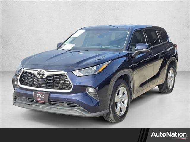 2022 Toyota Highlander LE FWD