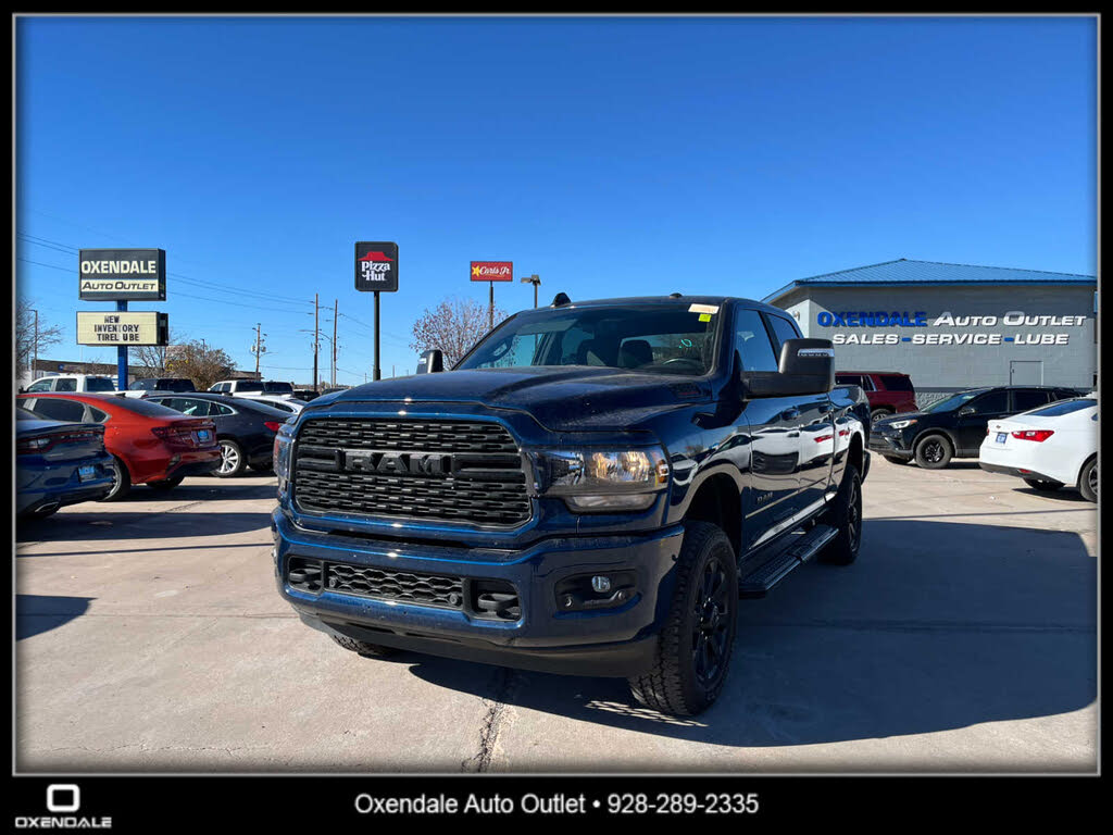 2024 RAM 2500 Big Horn Crew Cab 4WD